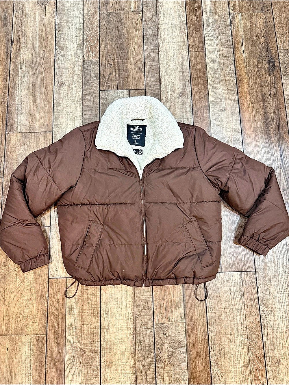 Hollister Puffer Collection Sherpa-Lined Puffer Jacket Brown & Cream Large